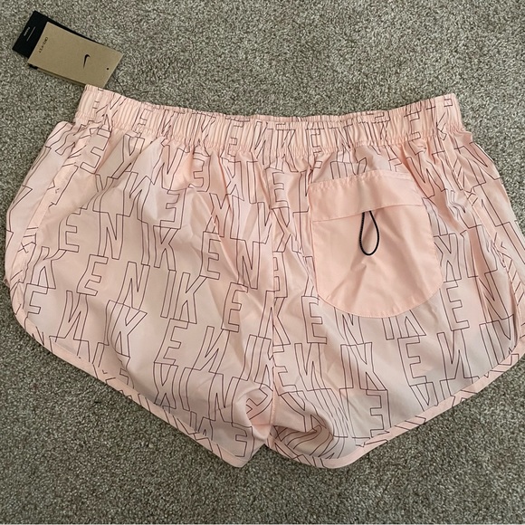 NWT Nike XL blush pink running shorts - Picture 10 of 12